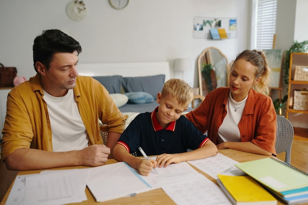 YKS Senesinde Veli Desteği Nasıl Olmalı? görseli